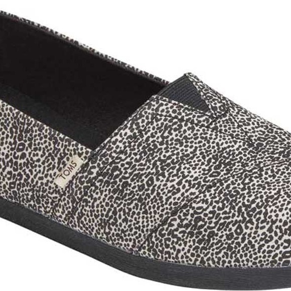 NWT Toms Leopard Spotty Dot Flat Shoes size 7.5 - Picture 2 of 3